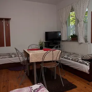 Gościnne Amelia , Raszyn Polska